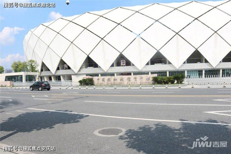 剥去伪装:2025今晚澳门开特,2025,详细解答、解释与落实